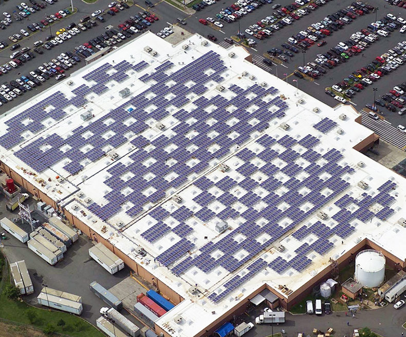 Solar panels atop a Walmart facility.
